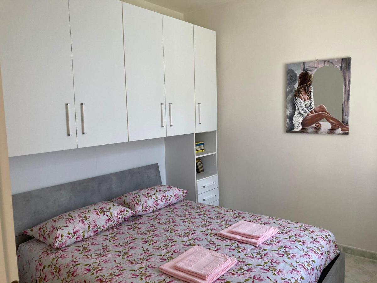 Appartamento A Peschiera Del Garda Con Piscina Εξωτερικό φωτογραφία